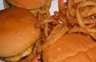 Slider Surprise: Reef disappoints, Hooters (Hooters?) delights
